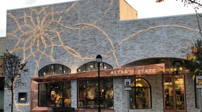Altar'd State store front